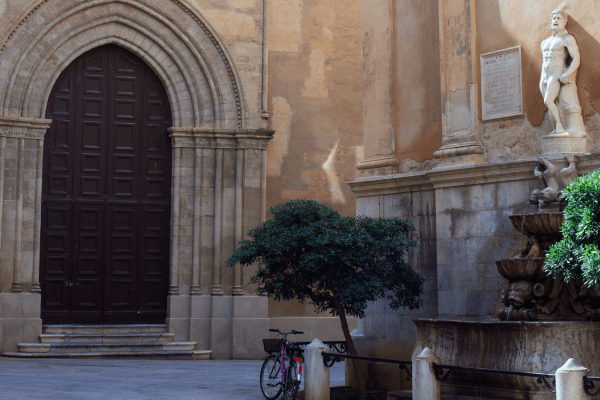fontana del saturno trapani